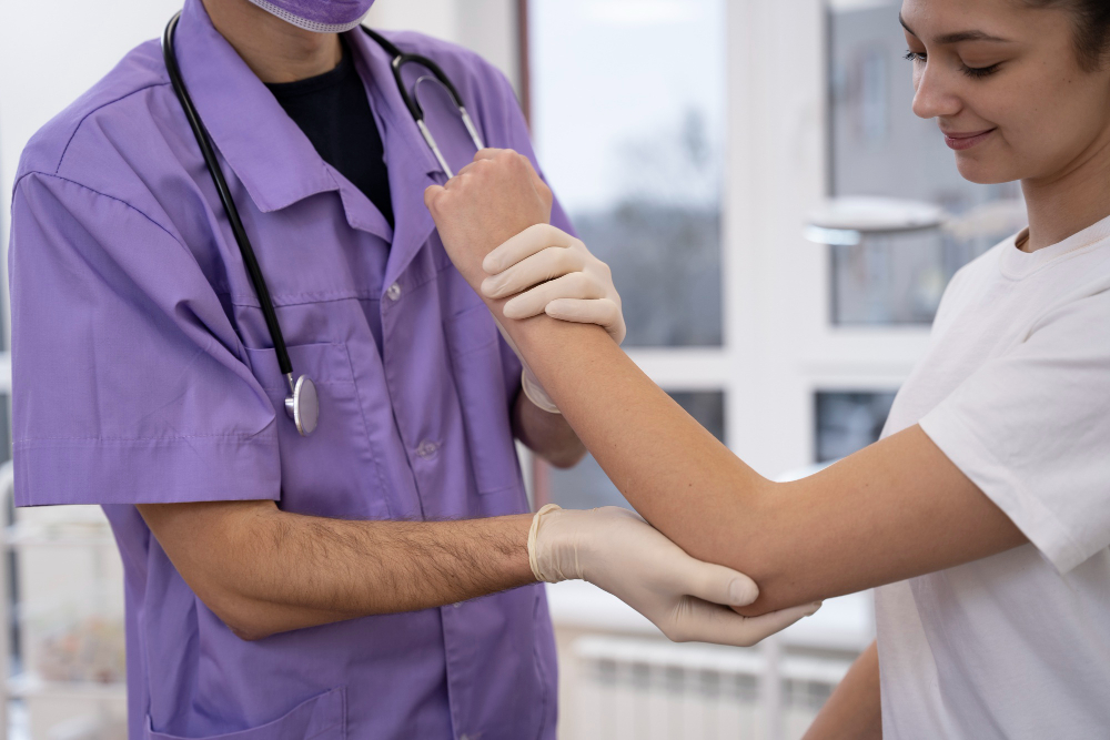 Small Joint Arthroscopy (Wrist / Elbow)